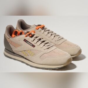 **Limited Edition** Reebok Classic Leather Hot Ones (10.5)